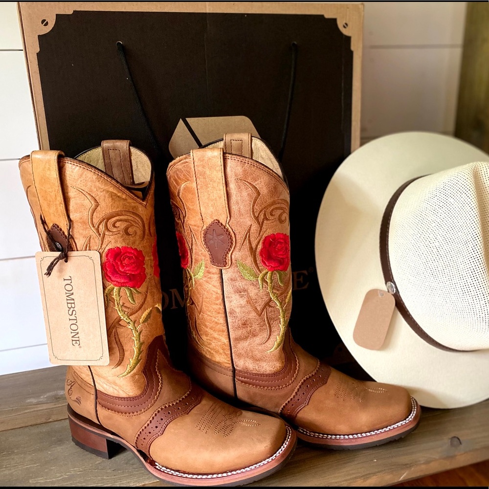 Tombstone Arena Queen Red Roses Cowgirl Boots